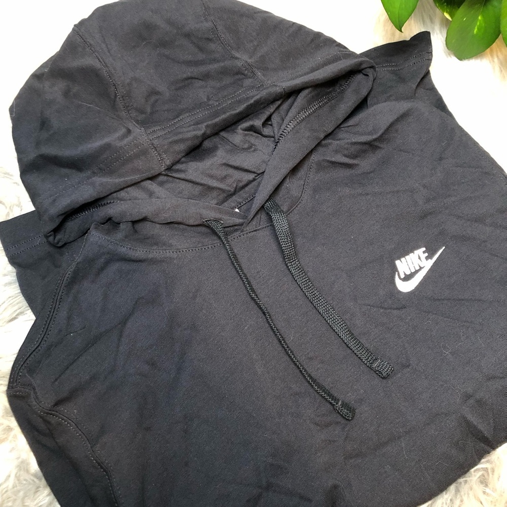 Nike Men's Light Weight Black Hoodie